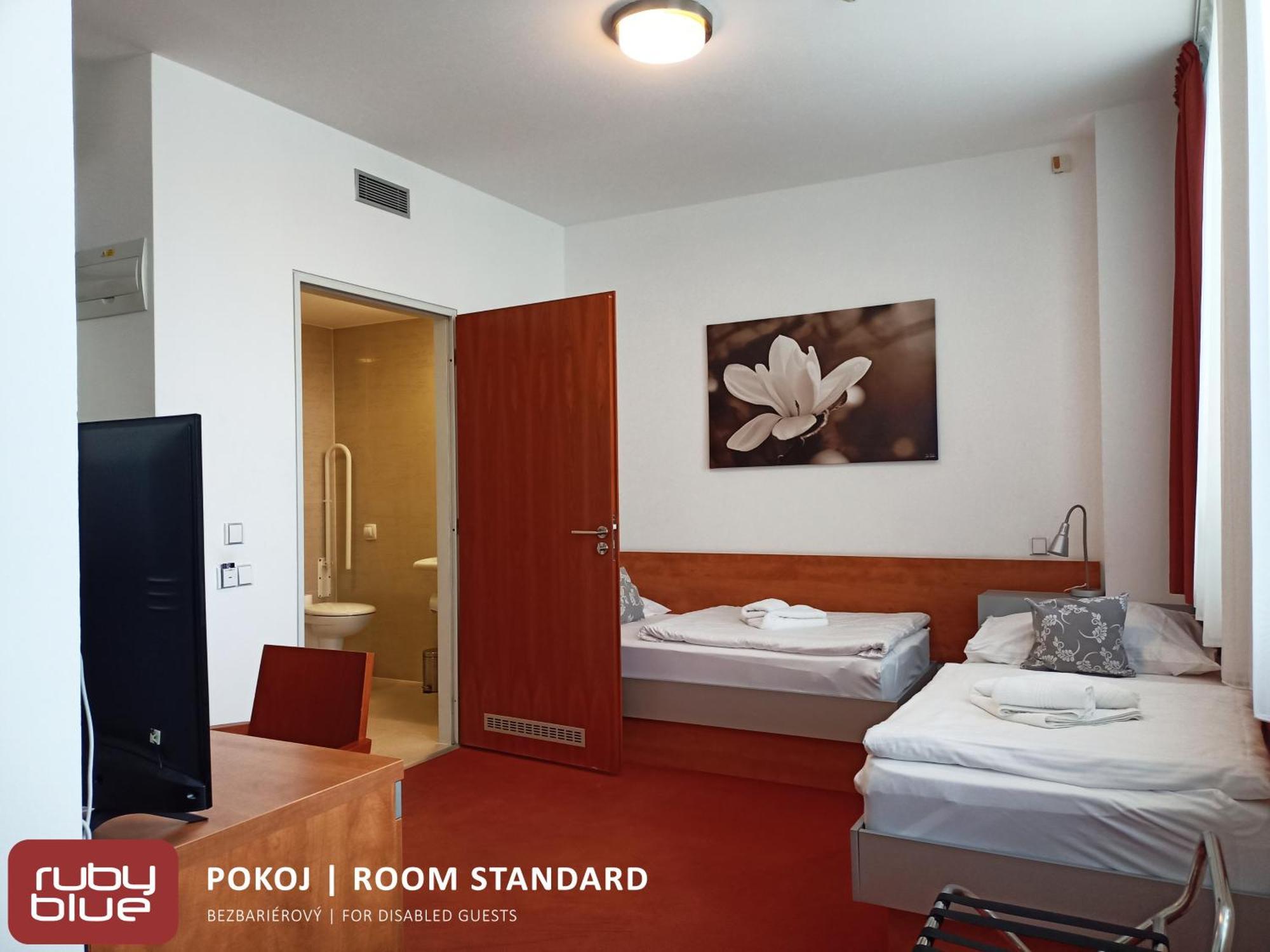 Ruby Blue Hotel Ostrava Room photo