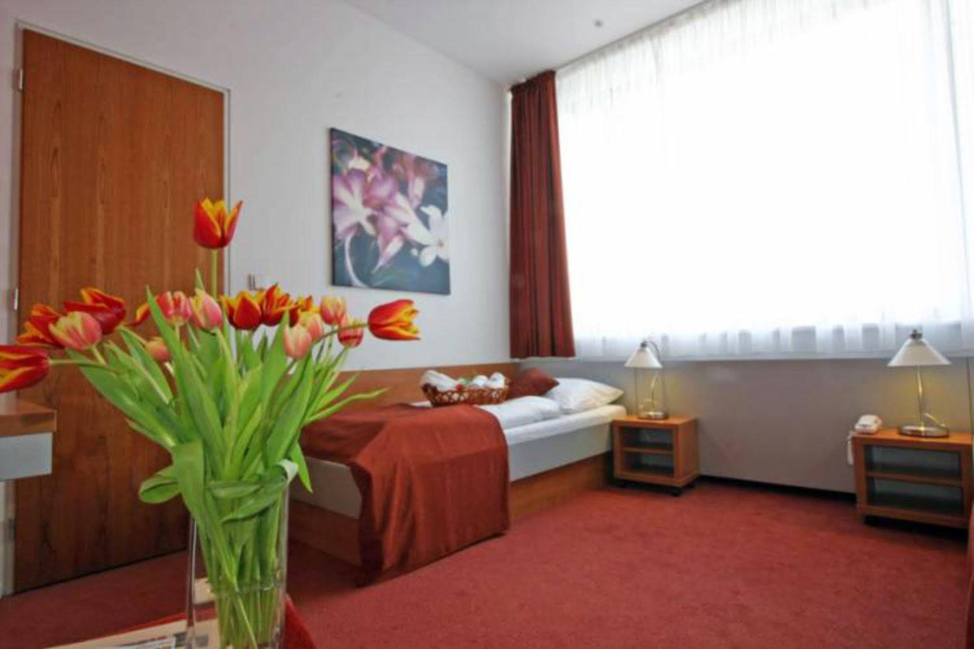 Ruby Blue Hotel Ostrava Exterior photo