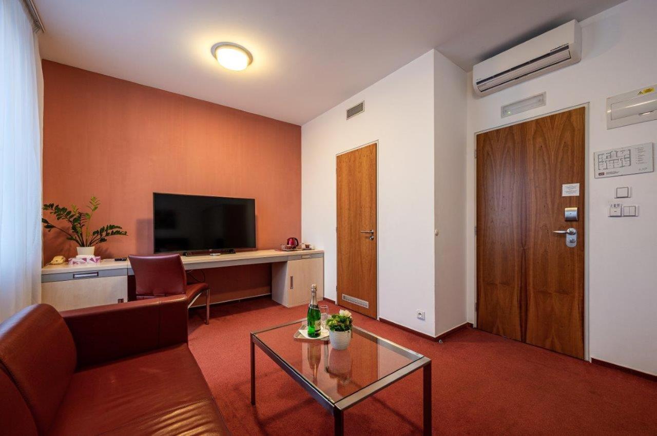 Ruby Blue Hotel Ostrava Exterior photo